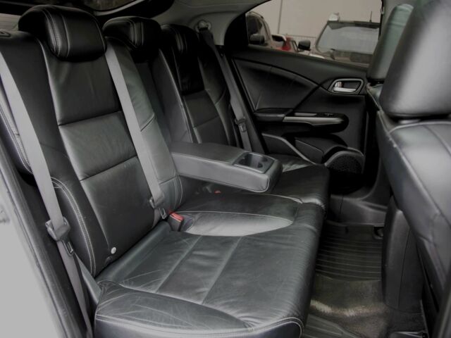 Белый Хонда Цивик, объемом двигателя 1.8 л и пробегом 155 тыс. км за 10999 $, фото 8 на Automoto.ua