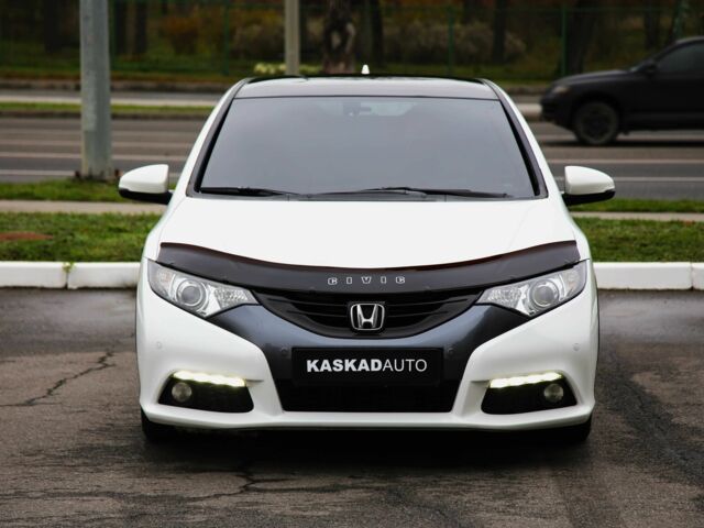 Белый Хонда Цивик, объемом двигателя 1.8 л и пробегом 155 тыс. км за 10999 $, фото 1 на Automoto.ua