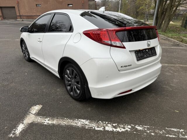 Белый Хонда Цивик, объемом двигателя 1.8 л и пробегом 155 тыс. км за 11800 $, фото 7 на Automoto.ua