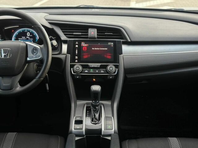 Хонда Цивик 2016 в Киеве на Automoto.ua Белый Хонда Цивик, объемом двигателя 2 л и пробегом 153 тыс. км за 12950 $, фото 19 на Automoto.ua