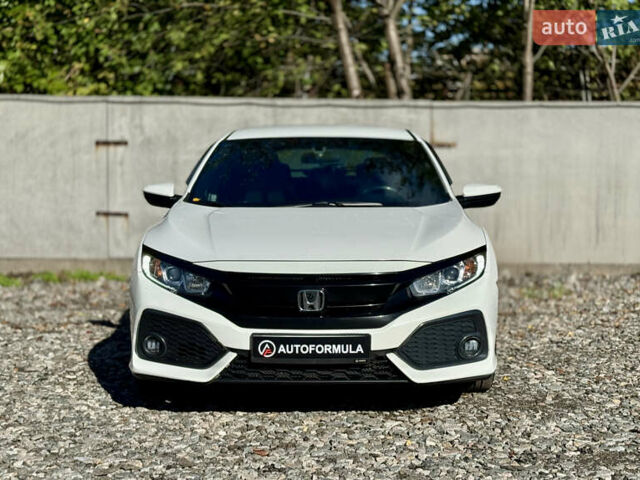 Белый Хонда Цивик, объемом двигателя 1.5 л и пробегом 134 тыс. км за 16490 $, фото 1 на Automoto.ua