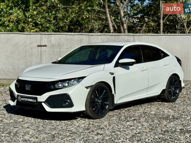 Белый Хонда Цивик, объемом двигателя 1.5 л и пробегом 134 тыс. км за 16490 $, фото 2 на Automoto.ua