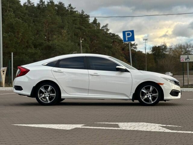 Хонда Цивик 2016 в Киеве на Automoto.ua Белый Хонда Цивик, объемом двигателя 2 л и пробегом 153 тыс. км за 12950 $, фото 8 на Automoto.ua