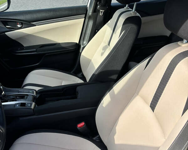 Белый Хонда Цивик, объемом двигателя 1.5 л и пробегом 117 тыс. км за 14500 $, фото 13 на Automoto.ua