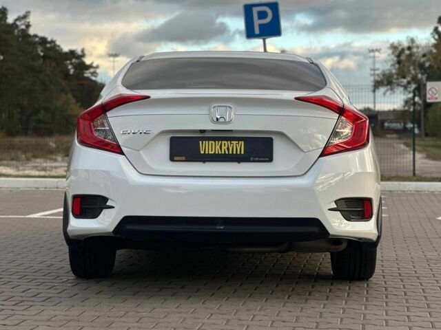 Хонда Цивик 2016 в Киеве на Automoto.ua Белый Хонда Цивик, объемом двигателя 2 л и пробегом 153 тыс. км за 12950 $, фото 6 на Automoto.ua