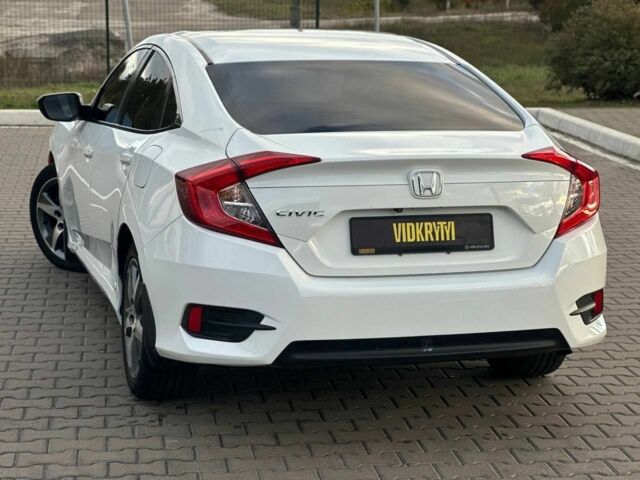 Хонда Цивик 2016 в Киеве на Automoto.ua Белый Хонда Цивик, объемом двигателя 2 л и пробегом 153 тыс. км за 12950 $, фото 5 на Automoto.ua