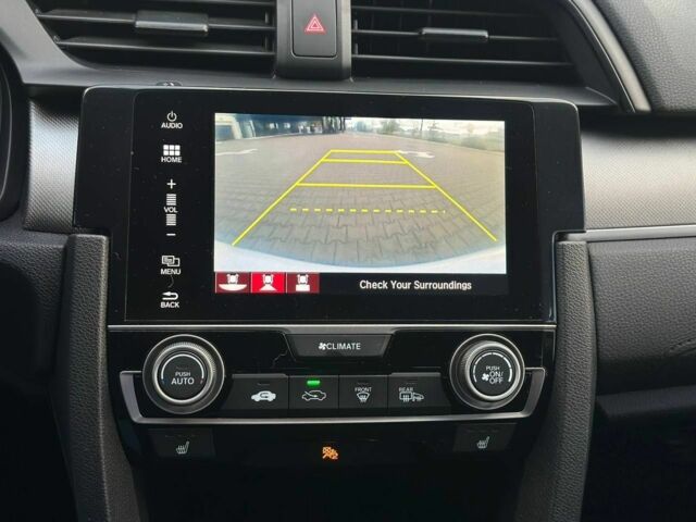 Хонда Цивик 2016 в Киеве на Automoto.ua Белый Хонда Цивик, объемом двигателя 2 л и пробегом 153 тыс. км за 12950 $, фото 18 на Automoto.ua