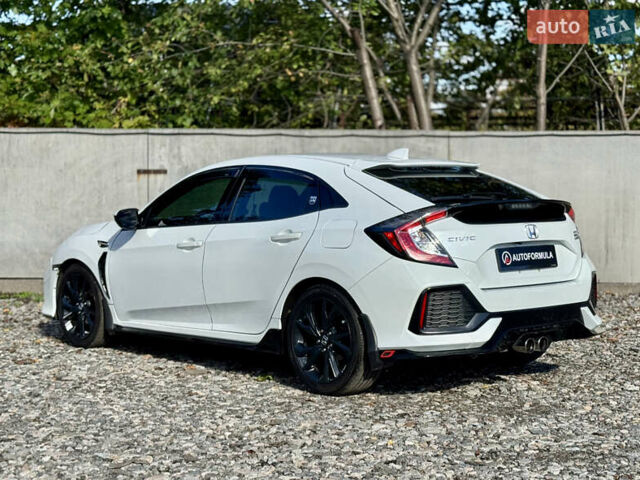 Белый Хонда Цивик, объемом двигателя 1.5 л и пробегом 134 тыс. км за 16490 $, фото 5 на Automoto.ua
