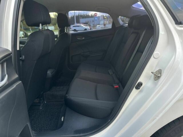 Хонда Цивик 2016 в Киеве на Automoto.ua Белый Хонда Цивик, объемом двигателя 2 л и пробегом 153 тыс. км за 12950 $, фото 15 на Automoto.ua