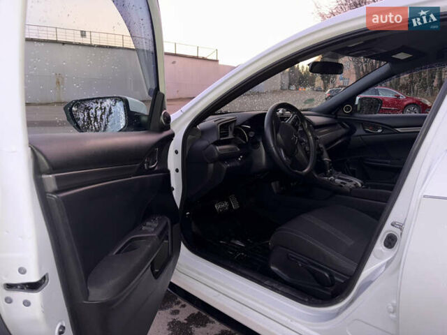 Белый Хонда Цивик, объемом двигателя 1.5 л и пробегом 154 тыс. км за 14300 $, фото 21 на Automoto.ua