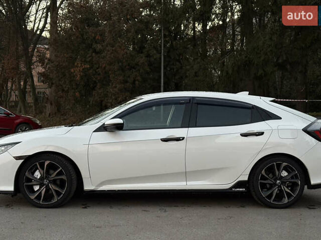 Белый Хонда Цивик, объемом двигателя 1.5 л и пробегом 154 тыс. км за 14300 $, фото 2 на Automoto.ua