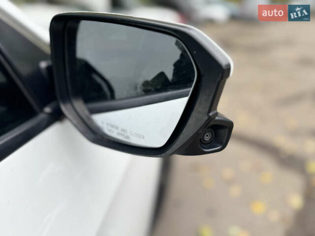 Белый Хонда Цивик, объемом двигателя 1.5 л и пробегом 180 тыс. км за 15500 $, фото 11 на Automoto.ua