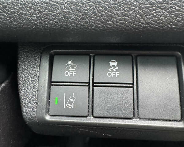 Белый Хонда Цивик, объемом двигателя 1.5 л и пробегом 180 тыс. км за 15500 $, фото 2 на Automoto.ua