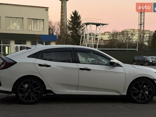 Белый Хонда Цивик, объемом двигателя 1.5 л и пробегом 154 тыс. км за 14300 $, фото 7 на Automoto.ua