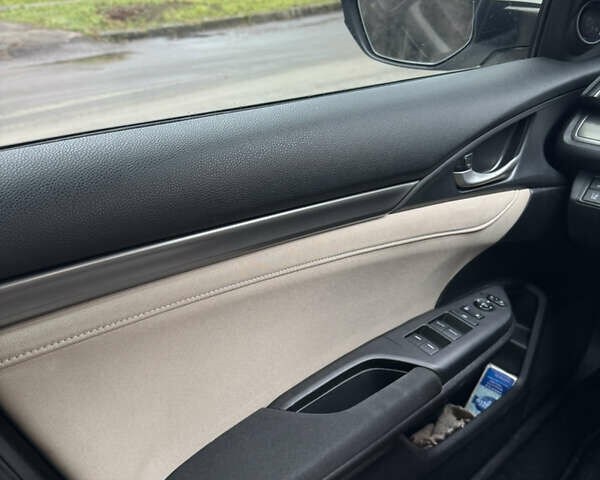 Белый Хонда Цивик, объемом двигателя 1.5 л и пробегом 113 тыс. км за 16900 $, фото 24 на Automoto.ua