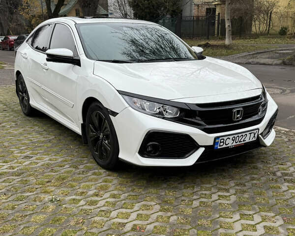 Белый Хонда Цивик, объемом двигателя 1.5 л и пробегом 113 тыс. км за 16900 $, фото 3 на Automoto.ua
