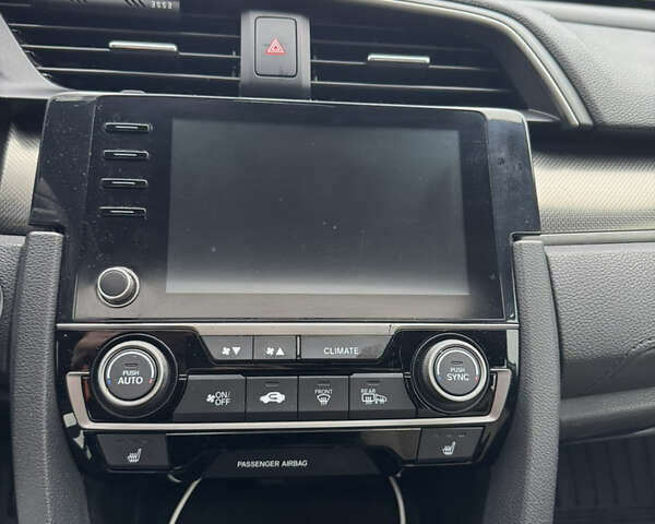 Белый Хонда Цивик, объемом двигателя 1.5 л и пробегом 113 тыс. км за 16900 $, фото 32 на Automoto.ua