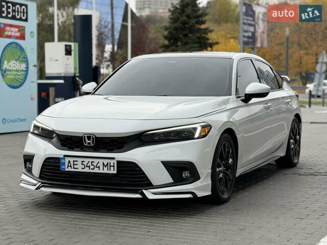 Хонда Цивик 2023 в Днепре (Днепропетровске) на Automoto.ua Белый Хонда Цивик, объемом двигателя 1.5 л и пробегом 35 тыс. км за 24500 $, фото 2 на Automoto.ua
