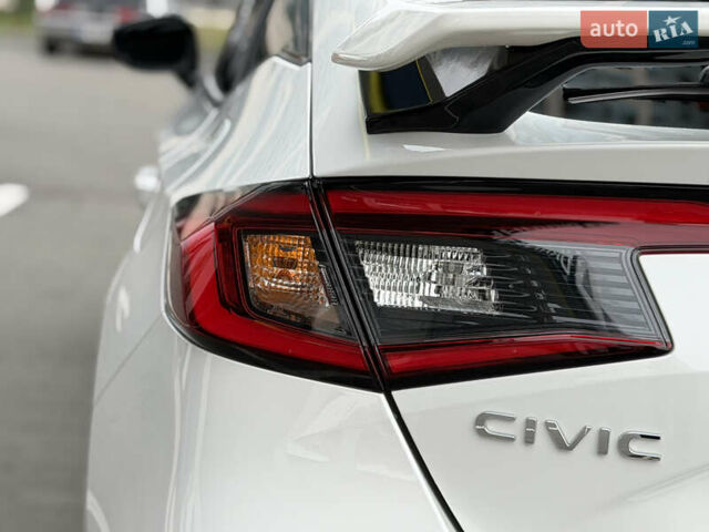 Хонда Цивик 2023 в Днепре (Днепропетровске) на Automoto.ua Белый Хонда Цивик, объемом двигателя 1.5 л и пробегом 35 тыс. км за 24500 $, фото 17 на Automoto.ua