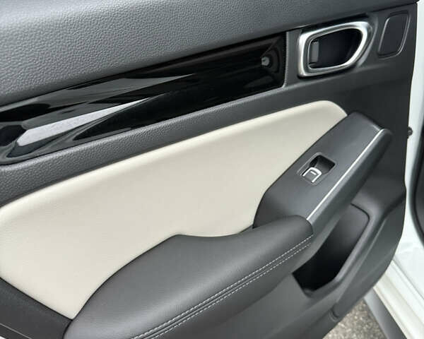 Белый Хонда Цивик, объемом двигателя 1.5 л и пробегом 78 тыс. км за 24500 $, фото 13 на Automoto.ua