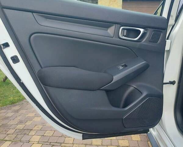 Белый Хонда Цивик, объемом двигателя 2 л и пробегом 7 тыс. км за 23500 $, фото 32 на Automoto.ua