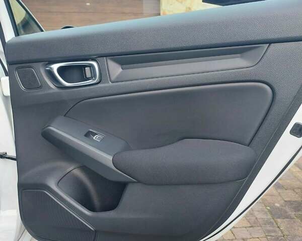 Белый Хонда Цивик, объемом двигателя 2 л и пробегом 7 тыс. км за 23500 $, фото 35 на Automoto.ua