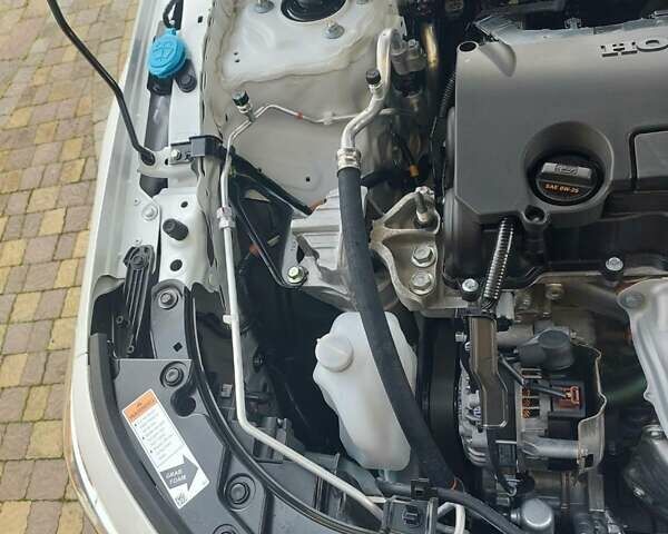 Белый Хонда Цивик, объемом двигателя 2 л и пробегом 7 тыс. км за 23500 $, фото 15 на Automoto.ua