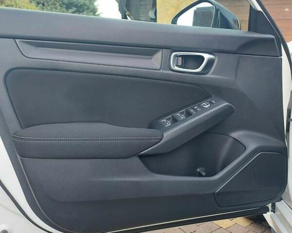 Белый Хонда Цивик, объемом двигателя 2 л и пробегом 7 тыс. км за 23500 $, фото 28 на Automoto.ua