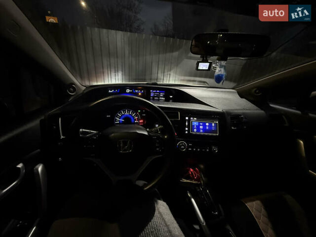 Білий Хонда Сівік, об'ємом двигуна 1.8 л та пробігом 162 тис. км за 10999 $, фото 3 на Automoto.ua