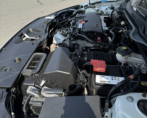 Белый Хонда Цивик, объемом двигателя 2 л и пробегом 173 тыс. км за 14500 $, фото 10 на Automoto.ua