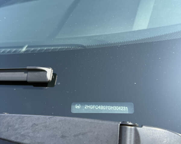 Белый Хонда Цивик, объемом двигателя 2 л и пробегом 173 тыс. км за 14500 $, фото 12 на Automoto.ua