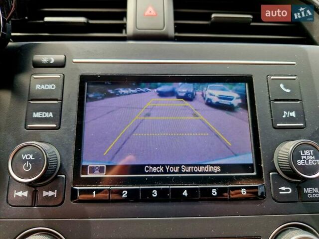 Белый Хонда Цивик, объемом двигателя 2 л и пробегом 70 тыс. км за 13500 $, фото 16 на Automoto.ua