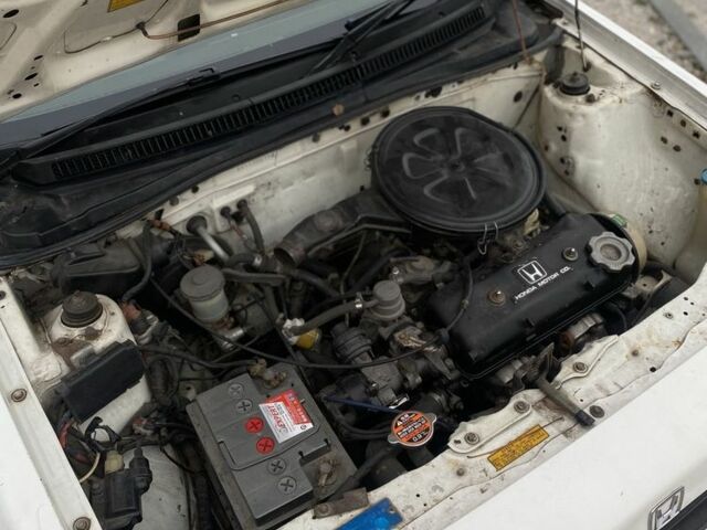 Белый Хонда Цивик, объемом двигателя 1.5 л и пробегом 294 тыс. км за 1100 $, фото 5 на Automoto.ua