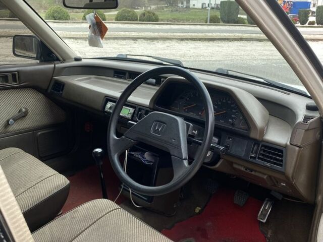 Белый Хонда Цивик, объемом двигателя 1.5 л и пробегом 294 тыс. км за 1100 $, фото 3 на Automoto.ua