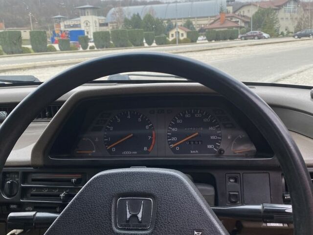 Белый Хонда Цивик, объемом двигателя 1.5 л и пробегом 294 тыс. км за 1100 $, фото 4 на Automoto.ua