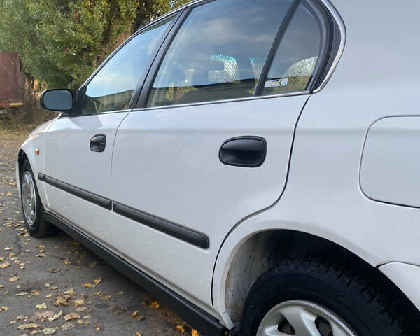 Білий Хонда Сівік, об'ємом двигуна 1.6 л та пробігом 217 тис. км за 2999 $, фото 13 на Automoto.ua