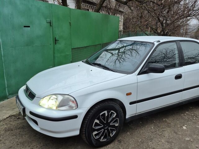 Белый Хонда Цивик, объемом двигателя 1.6 л и пробегом 333 тыс. км за 3199 $, фото 11 на Automoto.ua