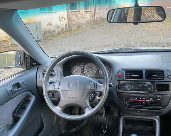 Білий Хонда Сівік, об'ємом двигуна 1.6 л та пробігом 217 тис. км за 2999 $, фото 33 на Automoto.ua