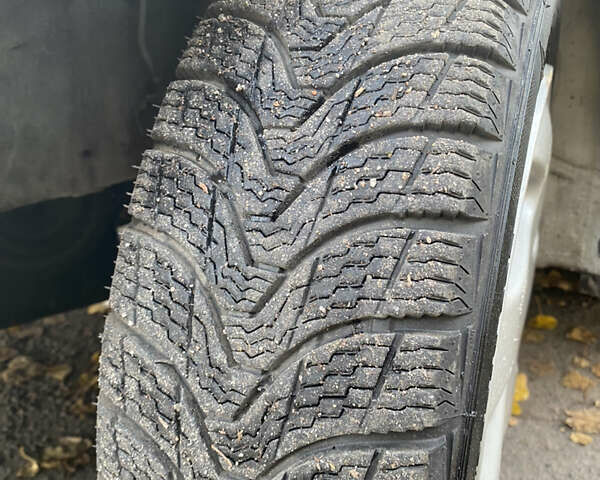 Білий Хонда Сівік, об'ємом двигуна 1.6 л та пробігом 217 тис. км за 2999 $, фото 22 на Automoto.ua