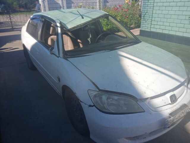 Белый Хонда Цивик, объемом двигателя 1.3 л и пробегом 250 тыс. км за 500 $, фото 3 на Automoto.ua