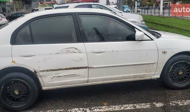 Білий Хонда Сівік, об'ємом двигуна 1.34 л та пробігом 276 тис. км за 2700 $, фото 11 на Automoto.ua
