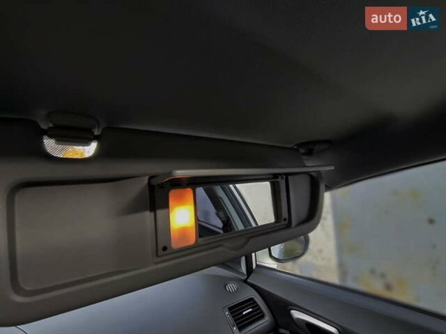 Белый Хонда Цивик, объемом двигателя 1.8 л и пробегом 205 тыс. км за 7200 $, фото 21 на Automoto.ua