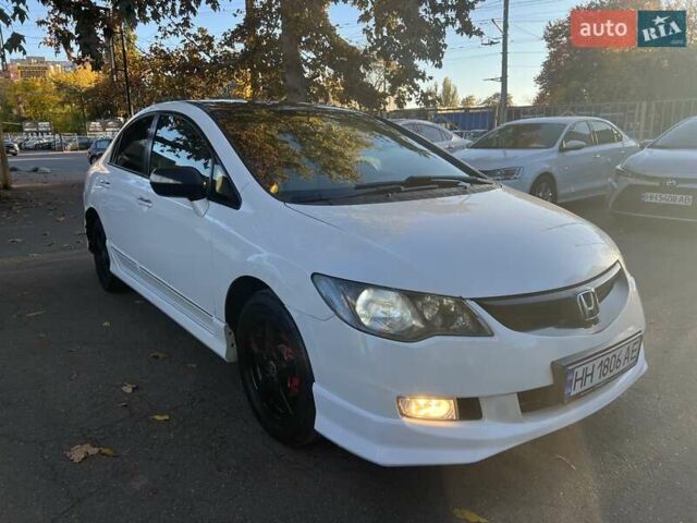 Хонда Цивик 2007 в Одессе на Automoto.ua Белый Хонда Цивик, объемом двигателя 1.34 л и пробегом 227 тыс. км за 5750 $, фото 7 на Automoto.ua