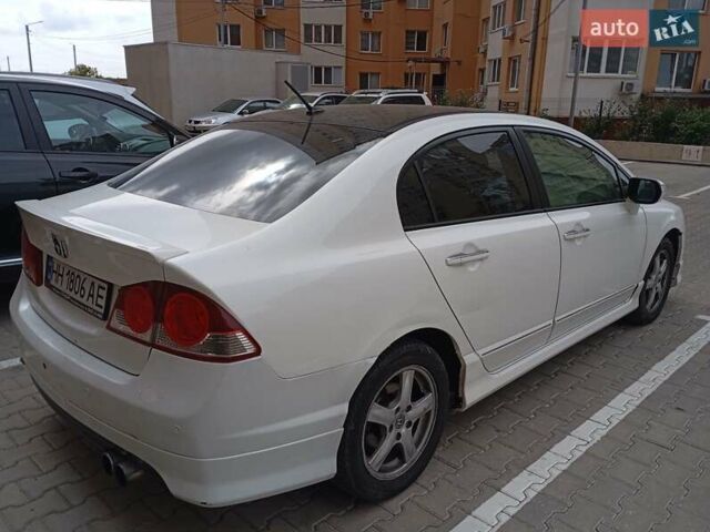 Білий Хонда Сівік, об'ємом двигуна 1.3 л та пробігом 225 тис. км за 6000 $, фото 3 на Automoto.ua