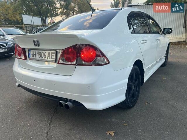 Хонда Цивик 2007 в Одессе на Automoto.ua Белый Хонда Цивик, объемом двигателя 1.34 л и пробегом 227 тыс. км за 5750 $, фото 14 на Automoto.ua