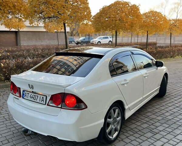 Білий Хонда Сівік, об'ємом двигуна 1.8 л та пробігом 376 тис. км за 5600 $, фото 6 на Automoto.ua