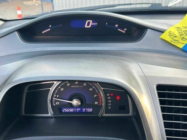 Белый Хонда Цивик, объемом двигателя 1.8 л и пробегом 259 тыс. км за 6300 $, фото 8 на Automoto.ua