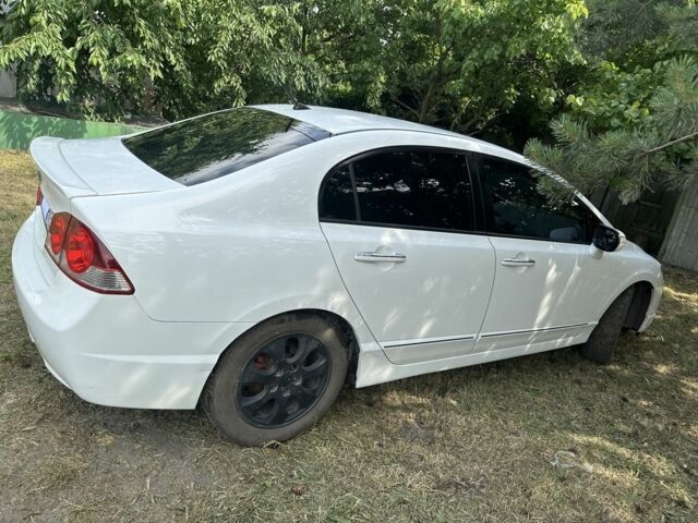 Белый Хонда Цивик, объемом двигателя 1.3 л и пробегом 226 тыс. км за 5300 $, фото 6 на Automoto.ua