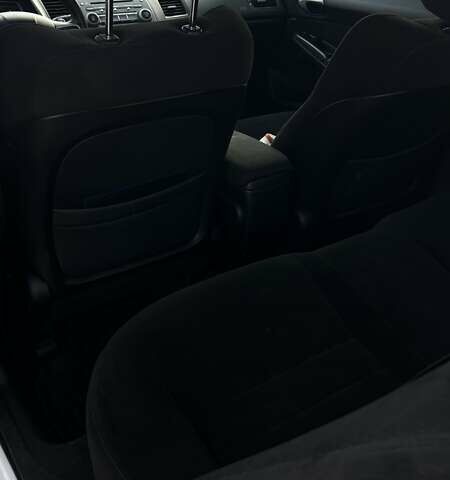 Белый Хонда Цивик, объемом двигателя 1.8 л и пробегом 256 тыс. км за 6300 $, фото 17 на Automoto.ua