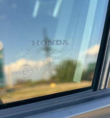 Белый Хонда Цивик, объемом двигателя 1.8 л и пробегом 259 тыс. км за 6300 $, фото 7 на Automoto.ua